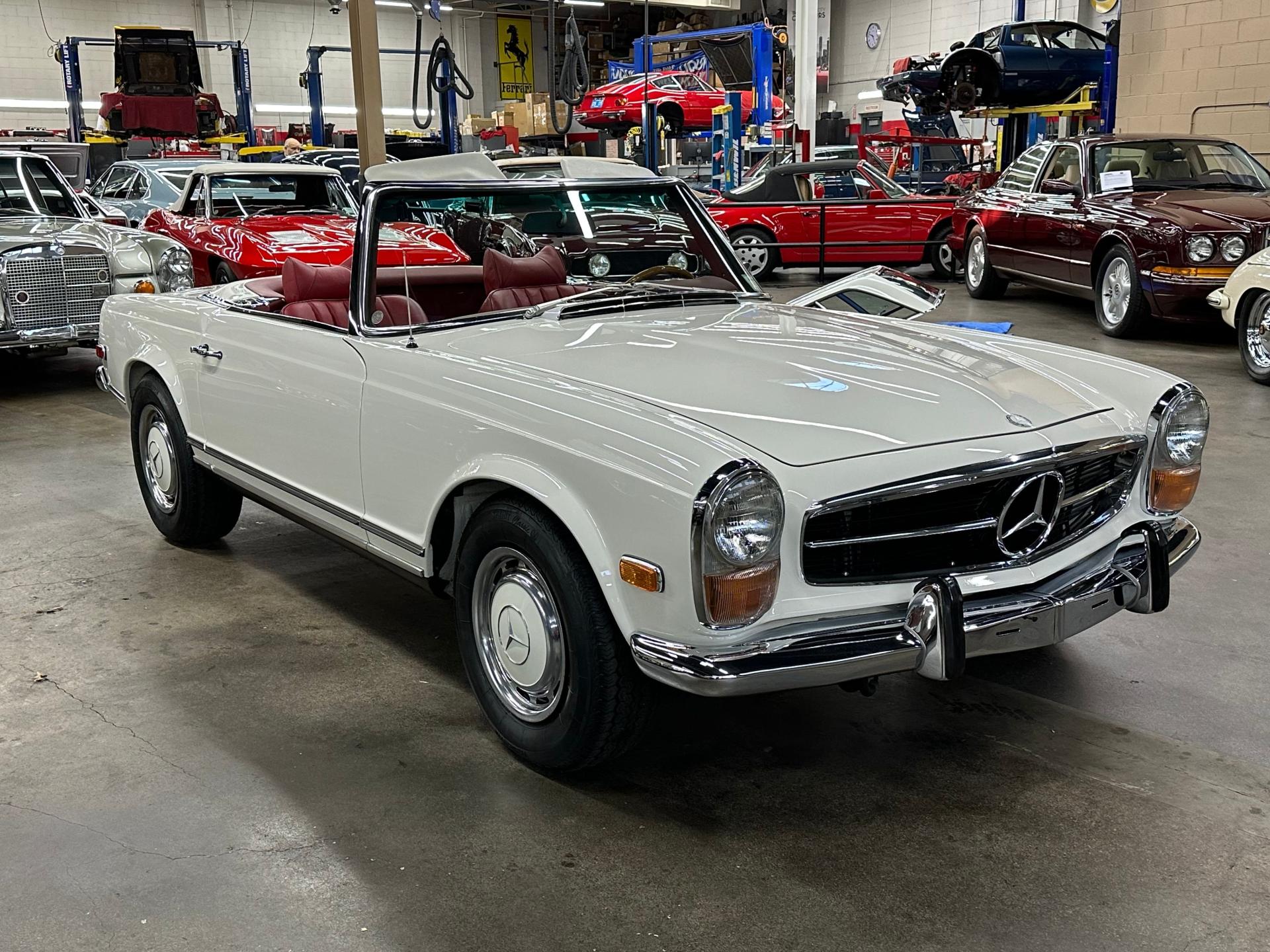 /1970 Mercedes-Benz 280-Sl Roadster