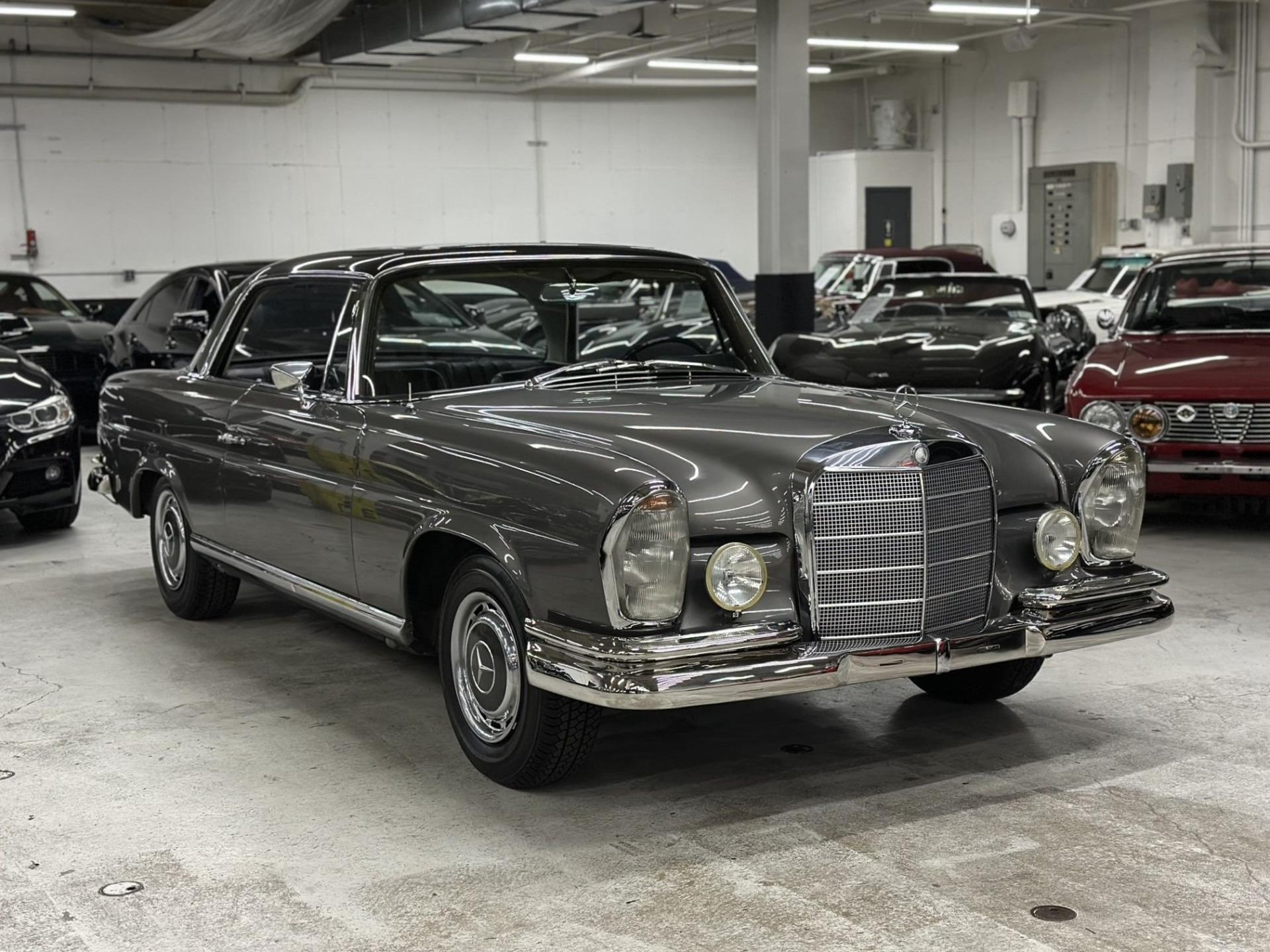/1969 Mercedes-Benz 280Se-Sunroof Coupe