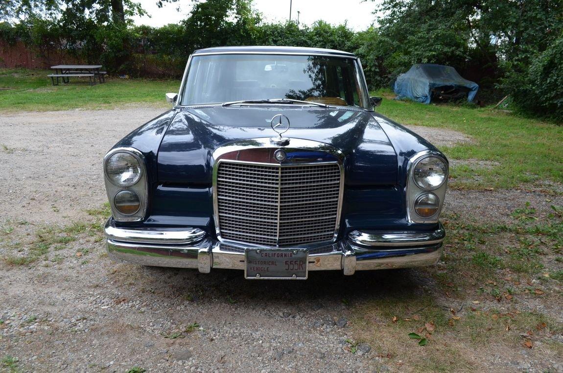 サンスター　1966 メルセデスベンツ600 ブラック Amazon.co.jp: 1/18 サンスター Sun Star 1966 Mercedes-Benz