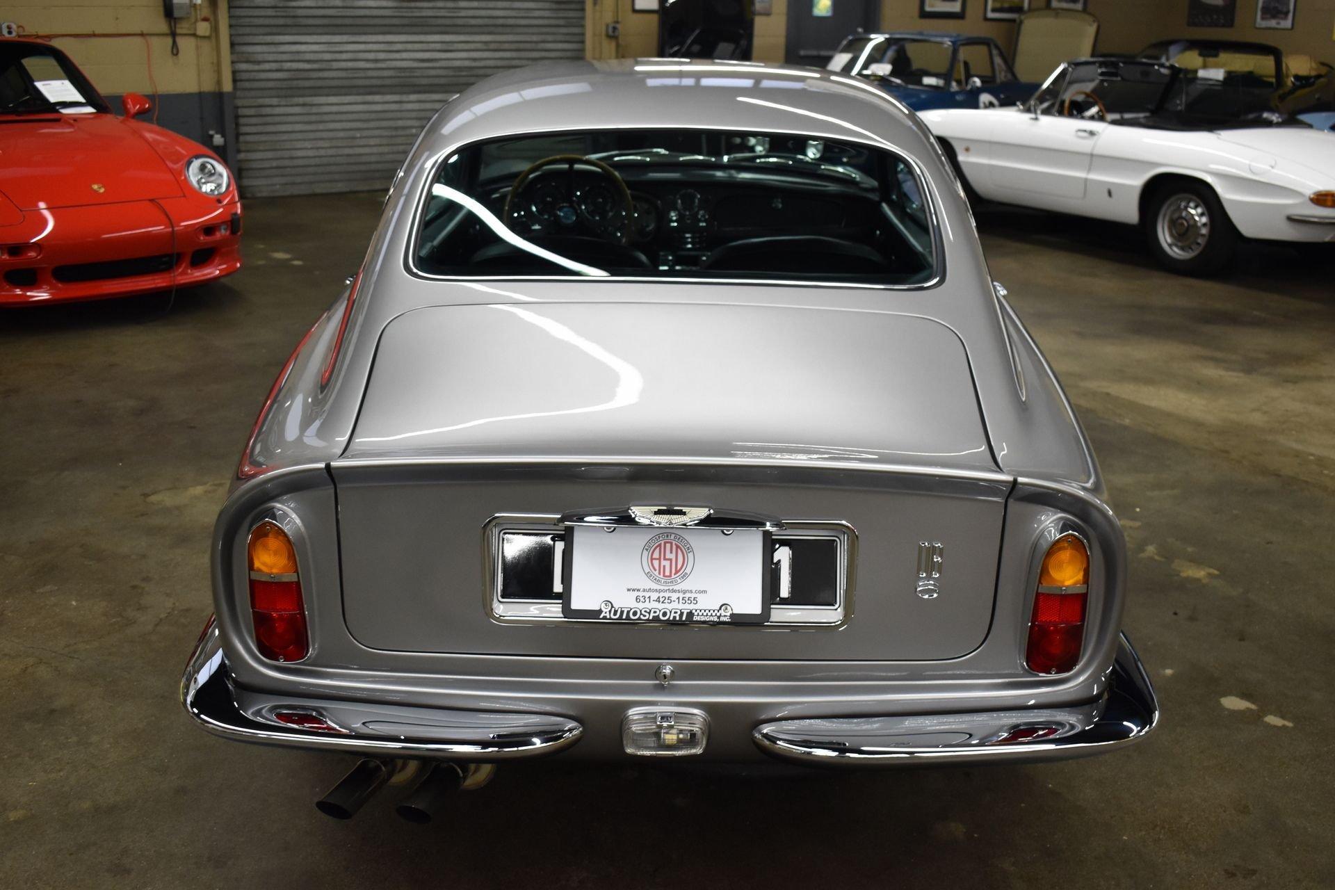 Plaque Métal Vintage Aston Martin DB6 – Décor Murale – Neuve