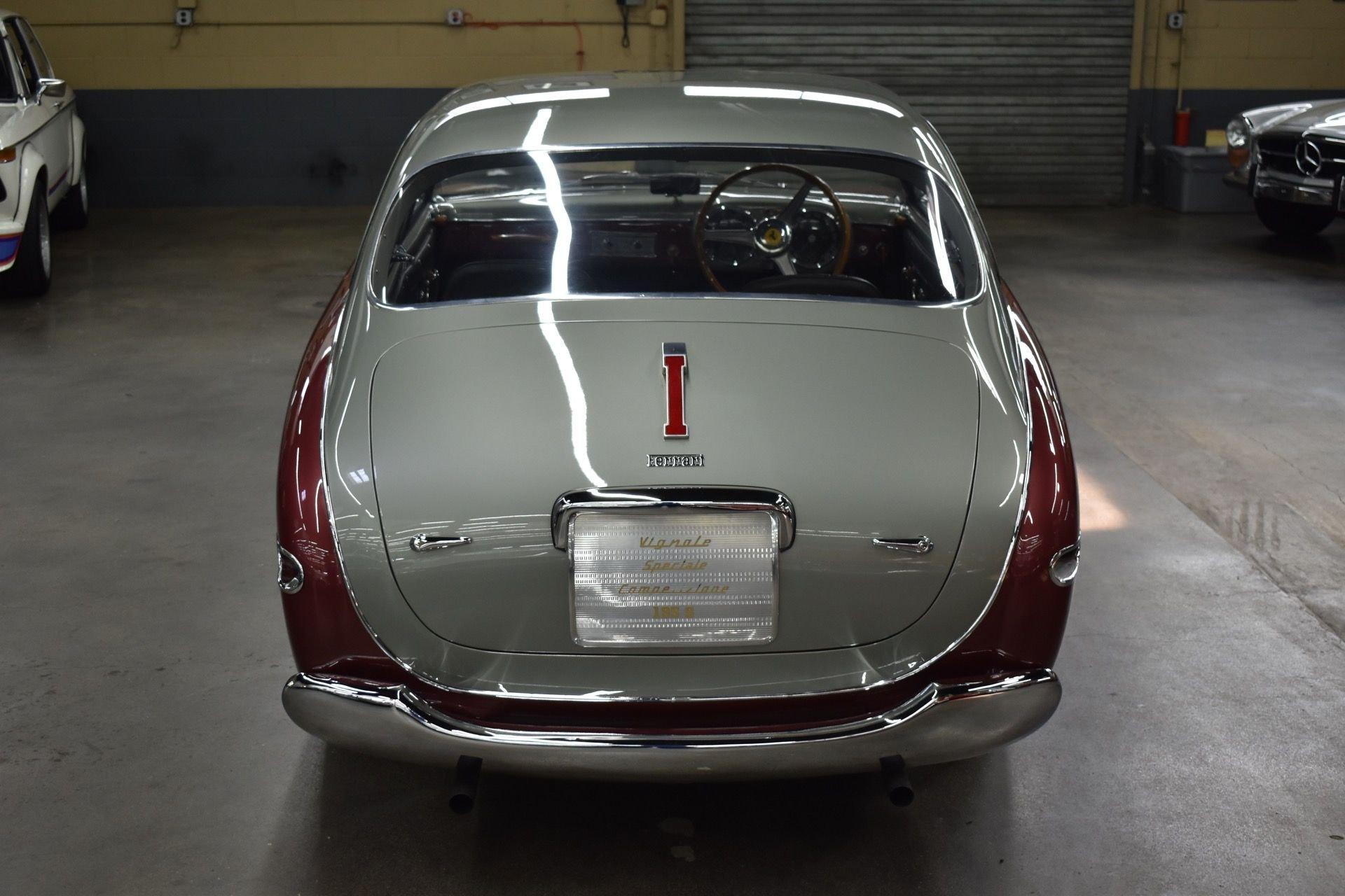 Ferrari 212 Inter Vignale Coupé | House of Modelcars