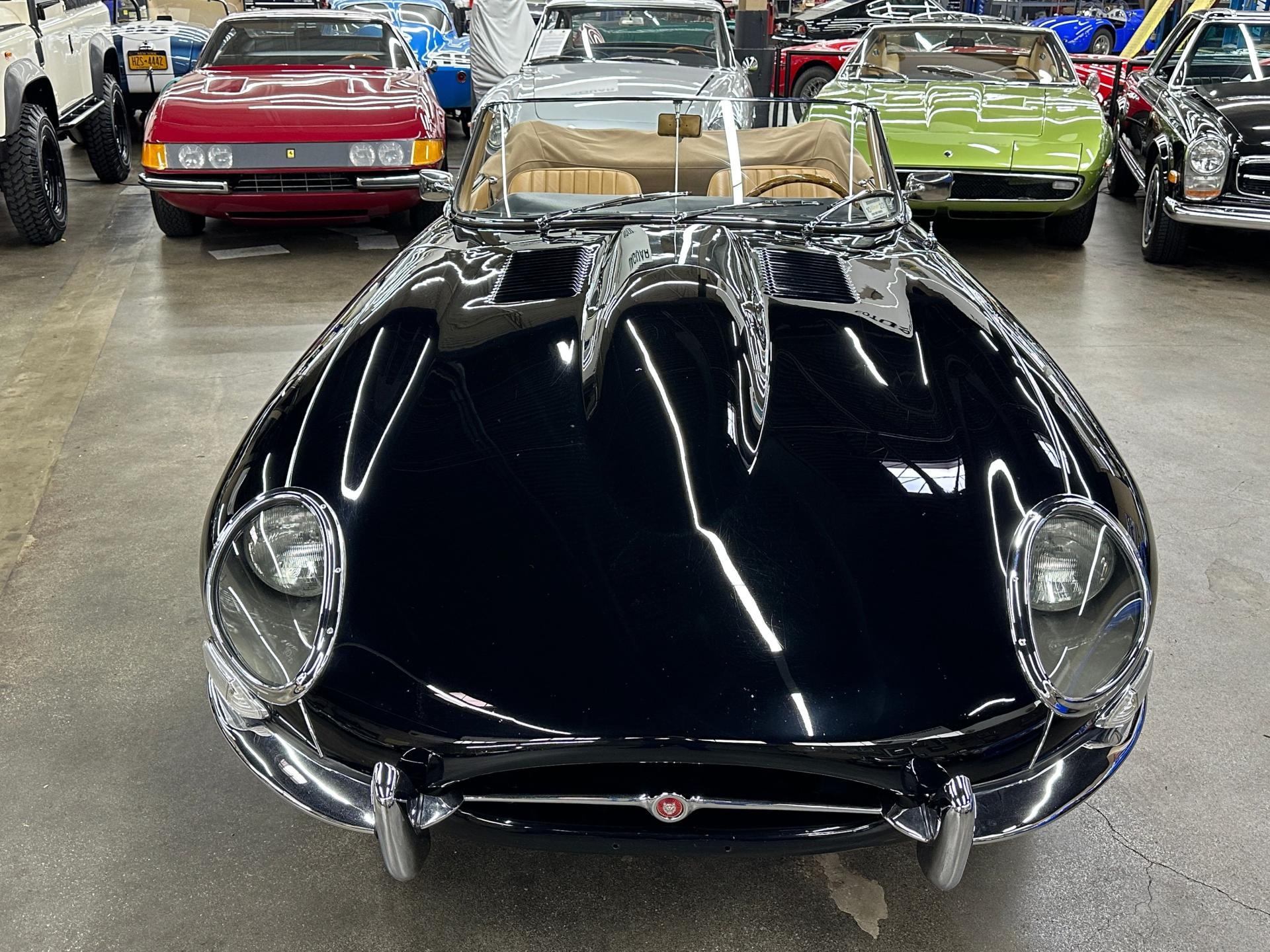 Matrix 1/43 - Jaguar Type E Coombs Frua 1964 Noire (résine, 120 Pièces) MX51001-092