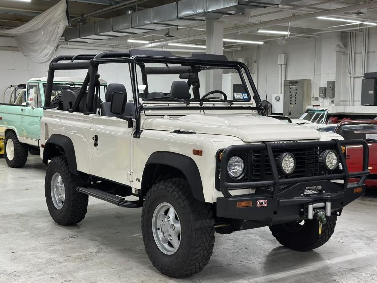 DEFENDER 90 ライドオンカー ホワイト Land Rover Defender 90 Ride On Car White | Colorland Toys