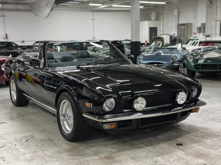 1986 Aston Martin V8 Volante's photo
