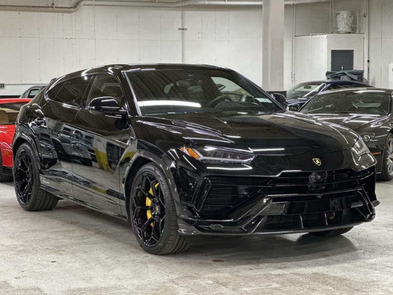 2023 Lamborghini Urus 4.0 V8 Performante's photo