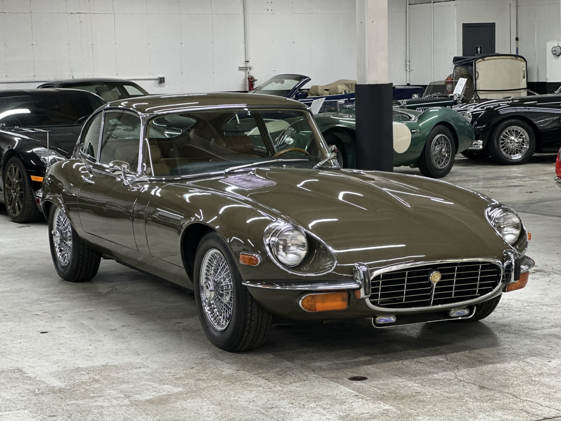 1972 Jaguar E-Type Bodystyle — photo 1 of 2